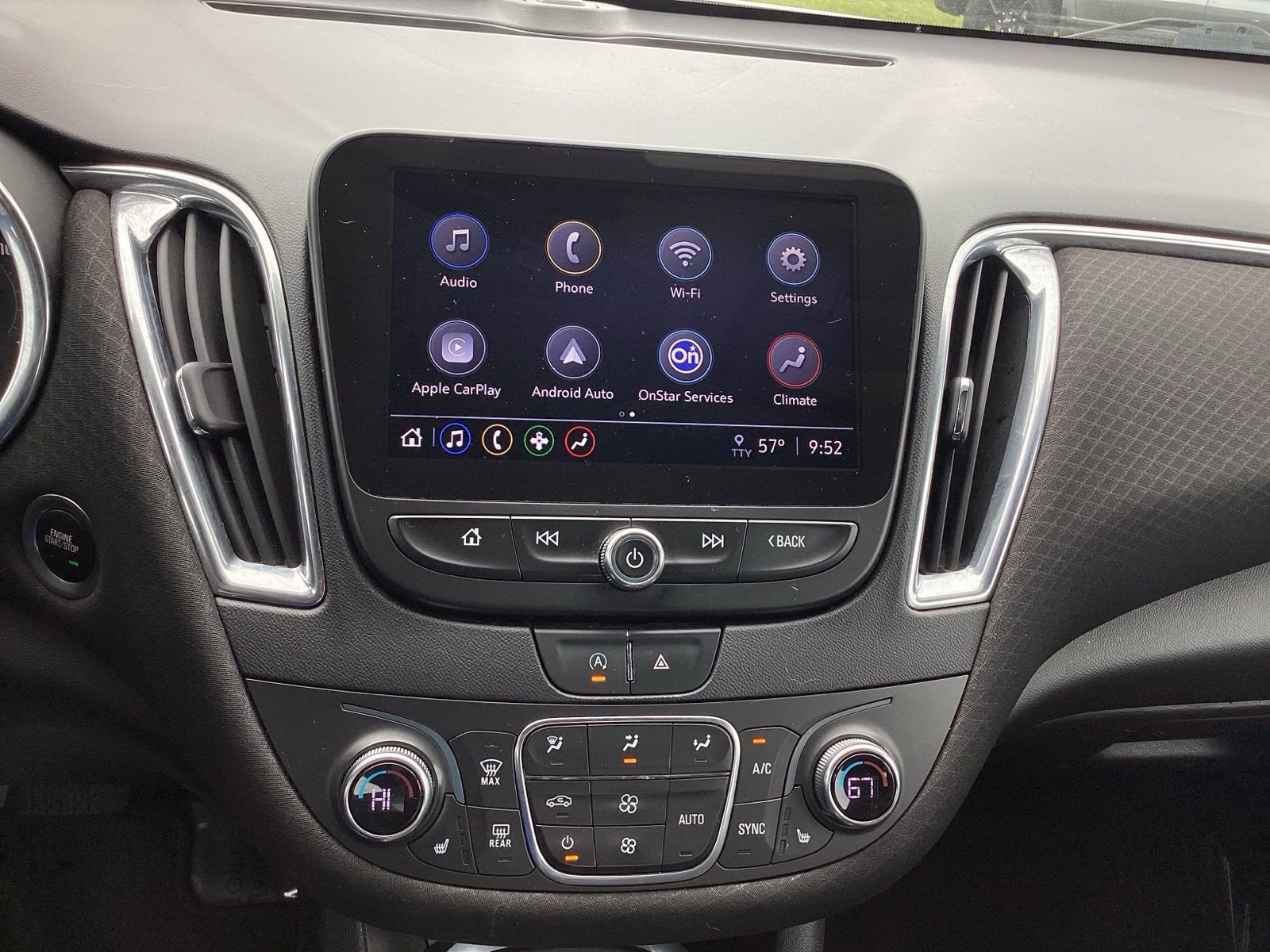 Used 2021 Chevrolet Malibu LT FWD image 13