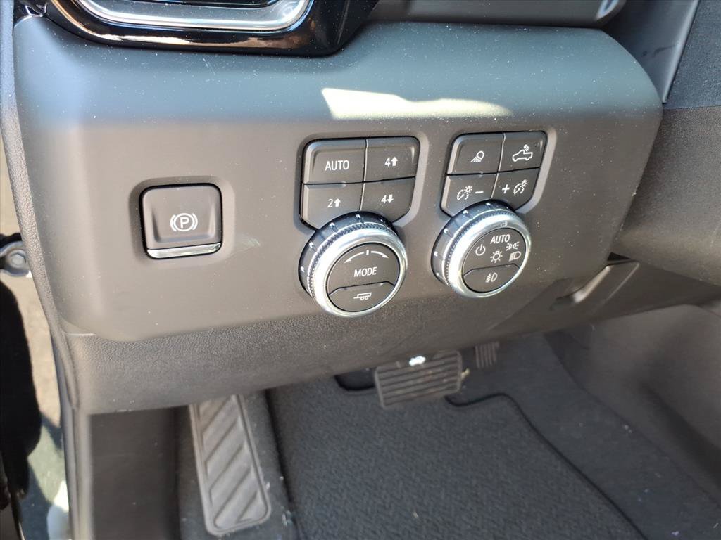 New 2026 GMC Sierra 2500 Denali w/ Denali Reserve Package AWD/4WD image 10