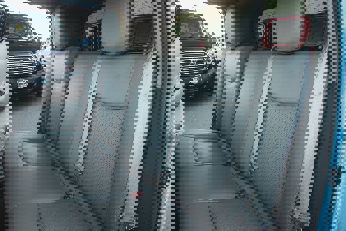 Used 2011 Nissan Leaf SL image 7