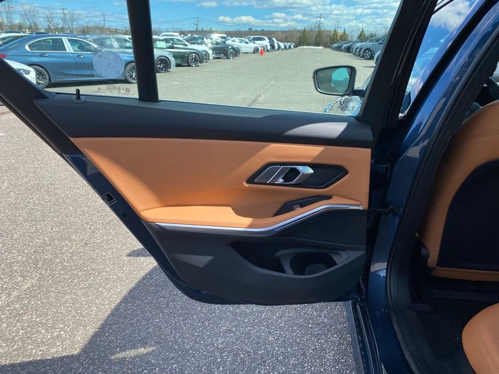 New 2026 BMW 330i xDrive Sedan w/ M Sport Package image 6