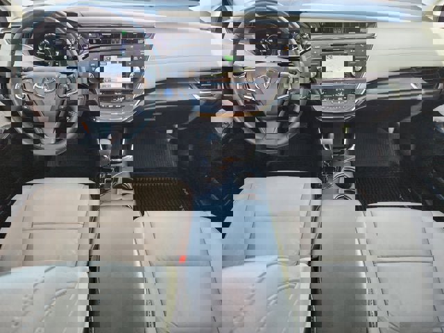 Used 2017 Toyota Avalon XLE Plus image 10