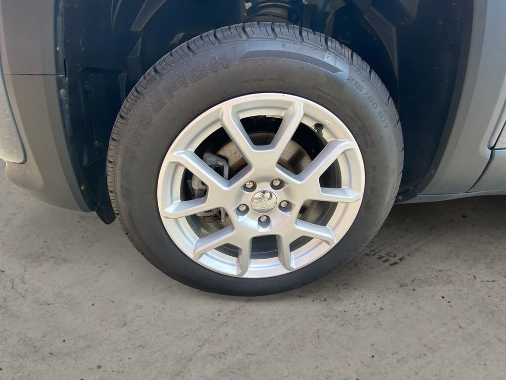 Used 2021 Jeep Renegade Limited image 15