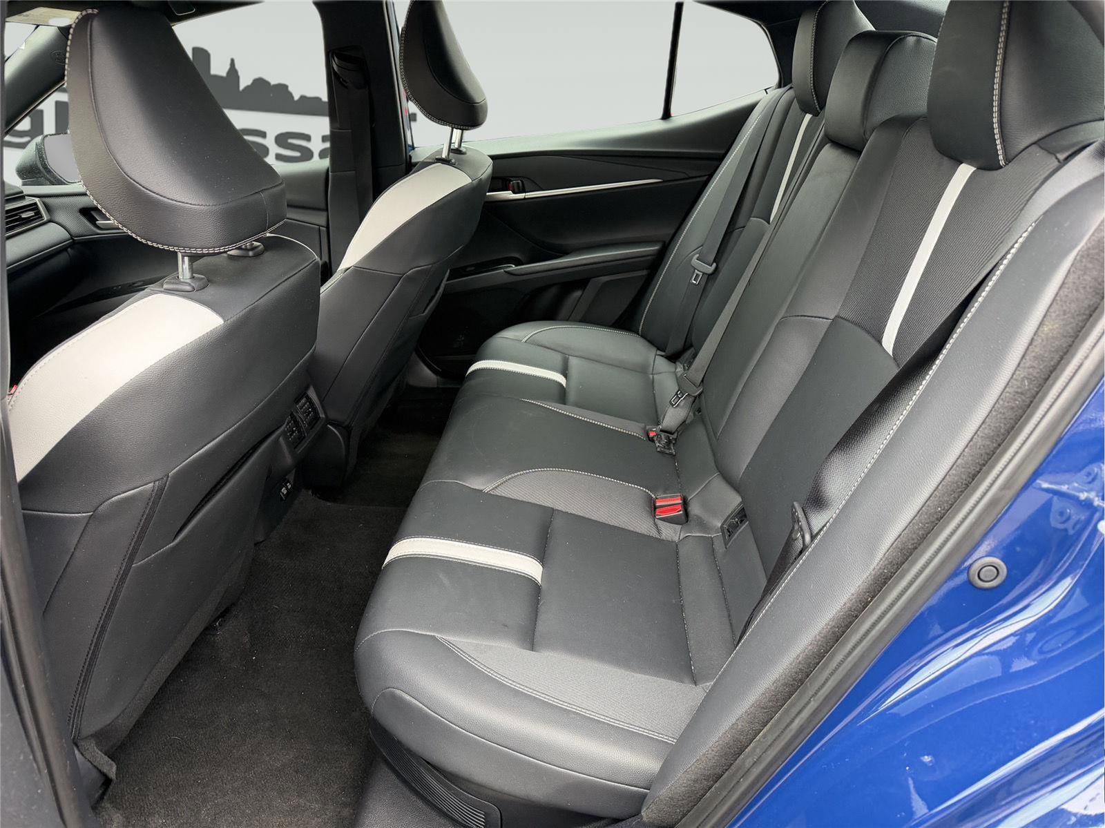 Used 2025 Toyota Camry SE FWD image 19