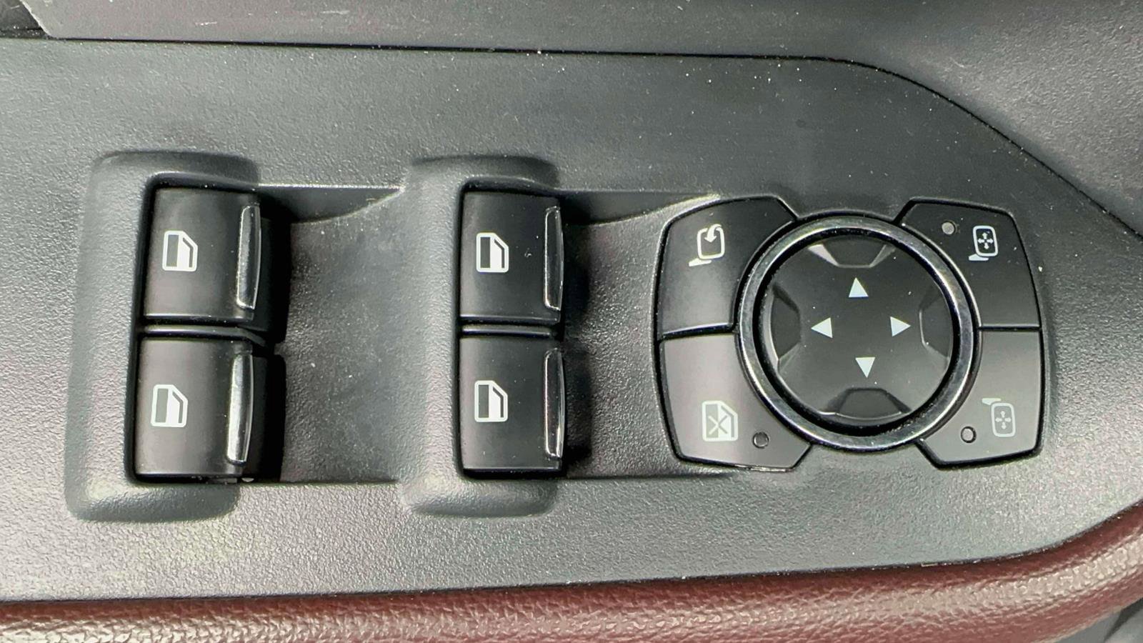 Certified 2023 Ford Expedition Limited image 15