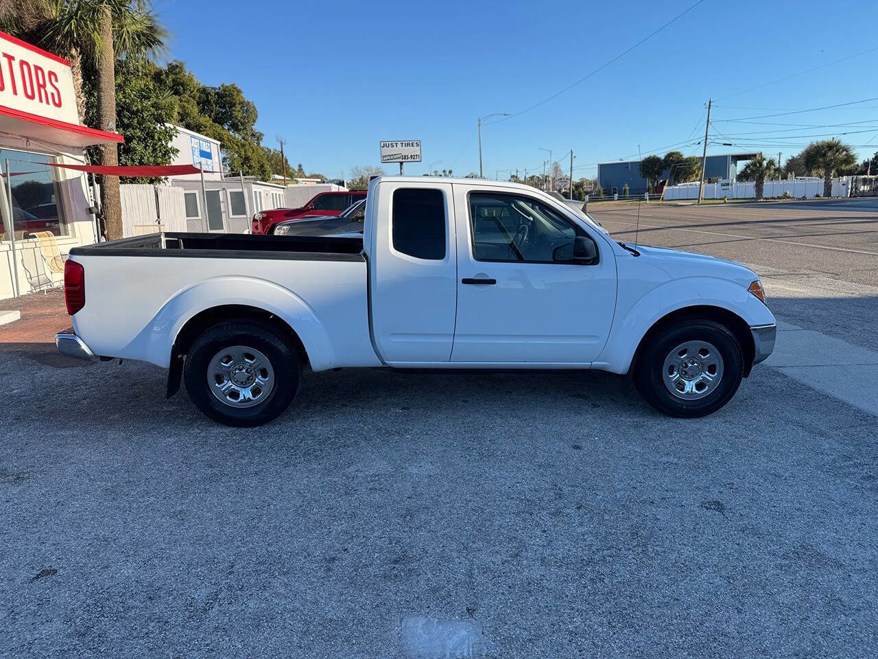 Used 2008 Nissan Frontier SE w/ Power Pkg image 9