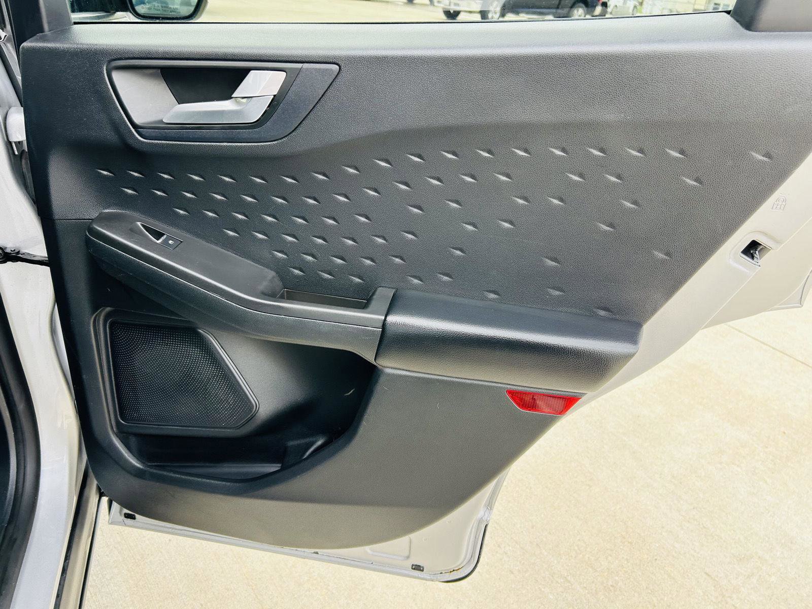 Used 2020 Ford Escape SEL AWD/4WD image 28