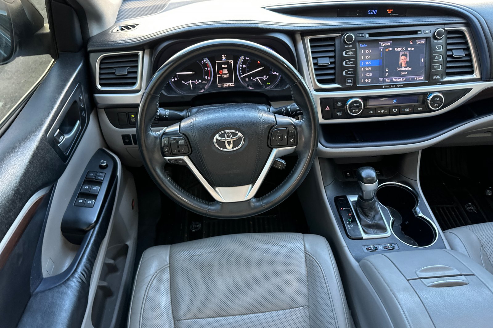 Used 2016 Toyota Highlander Limited AWD/4WD image 16
