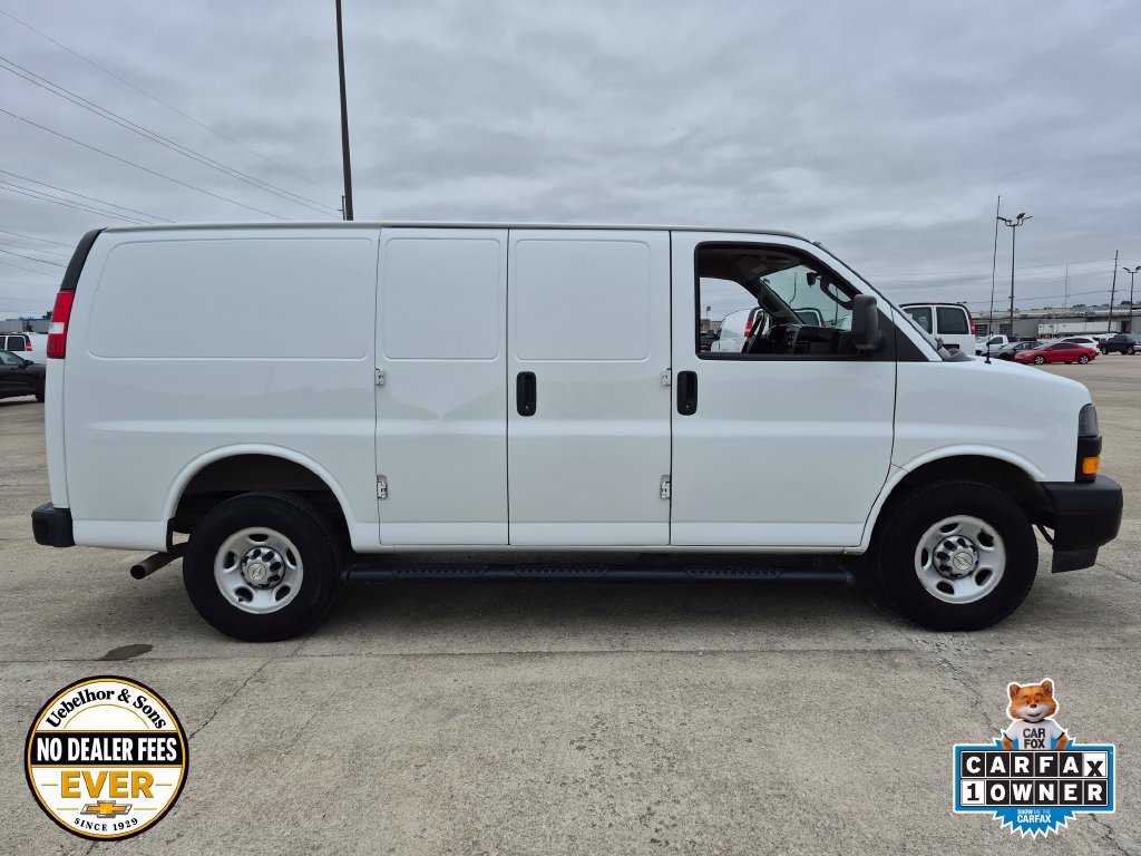 Used 2021 Chevrolet Express 2500 w/ Driver Convenience Package RWD image 8