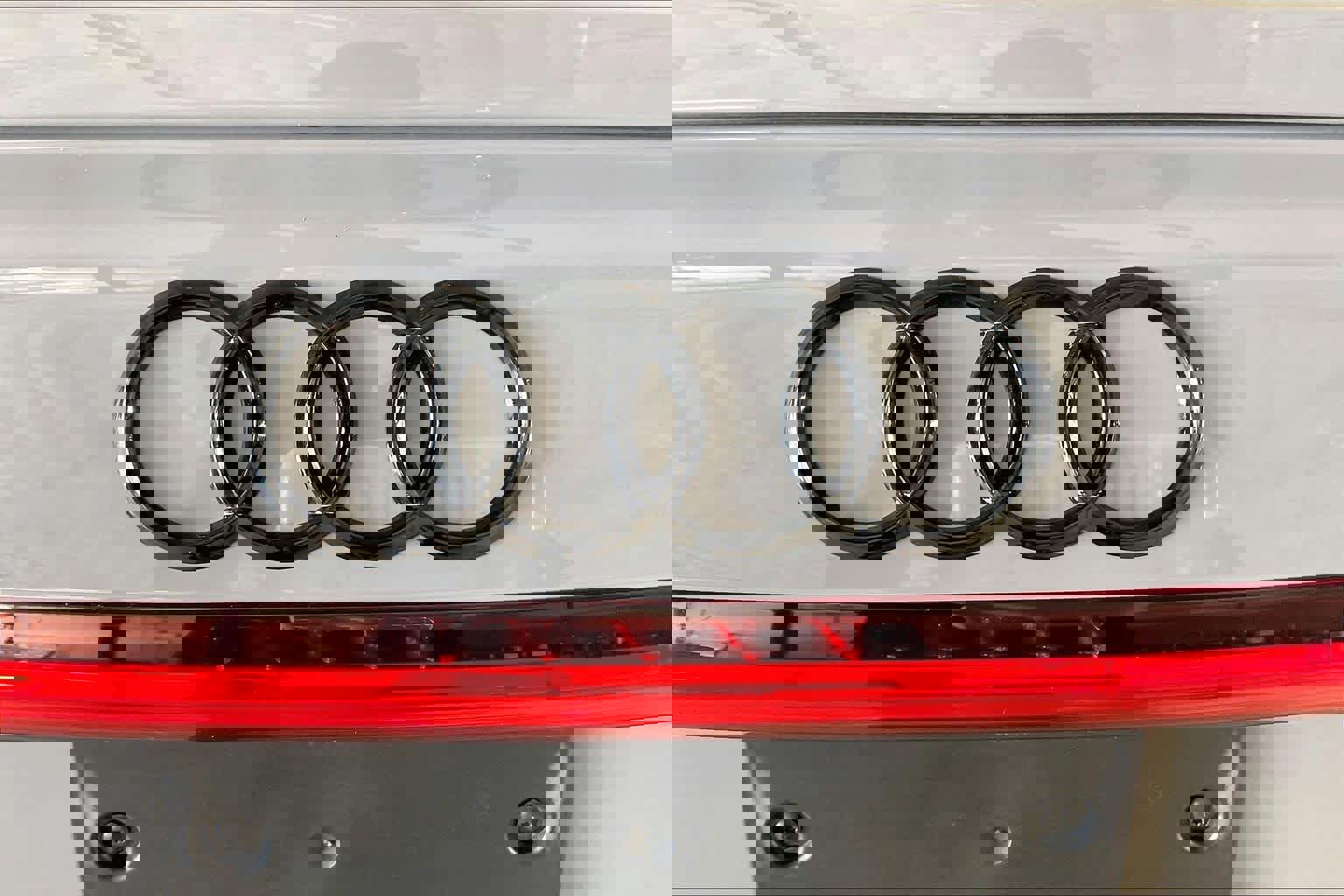 Used 2024 Audi RS 7 Performance w/ Black Optic Package image 31