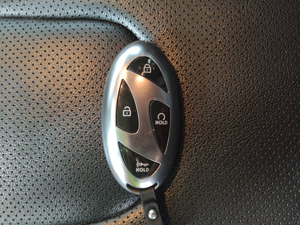 Used 2024 Hyundai Elantra Limited FWD image 32