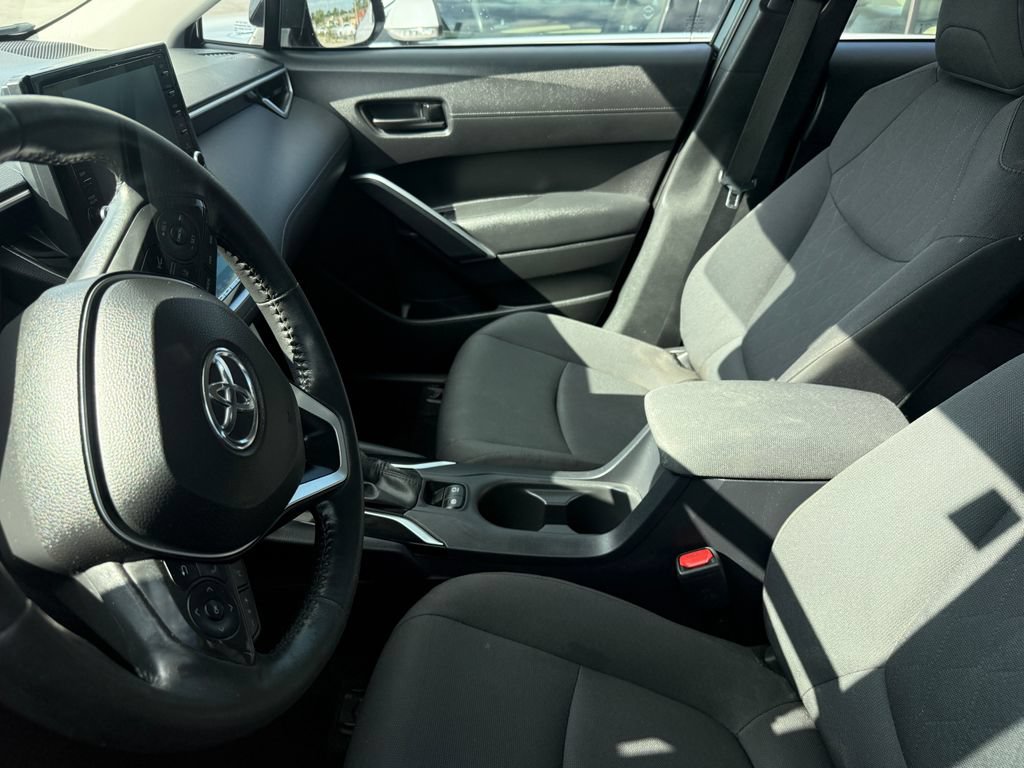 Used 2022 Toyota Corolla Cross LE FWD image 22