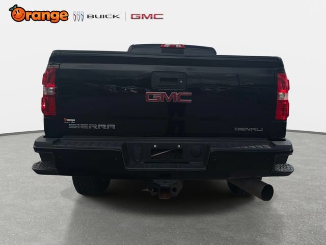 Used 2019 GMC Sierra 2500 Denali w/ Duramax Plus Package AWD/4WD image 4