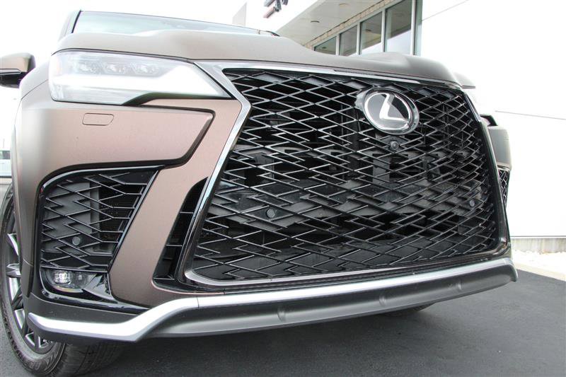 Used 2024 Lexus LX 600 F Sport image 37
