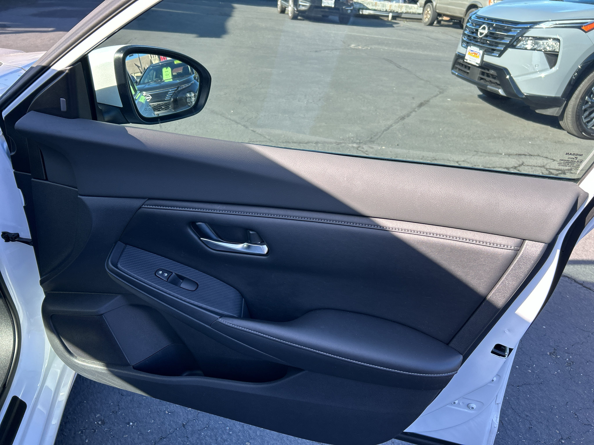Used 2020 Nissan Sentra SV w/ Electronics Package FWD image 24