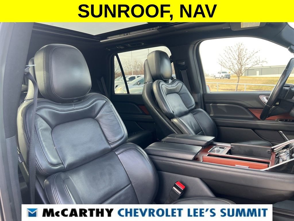Used 2023 Lincoln Navigator Reserve image 33