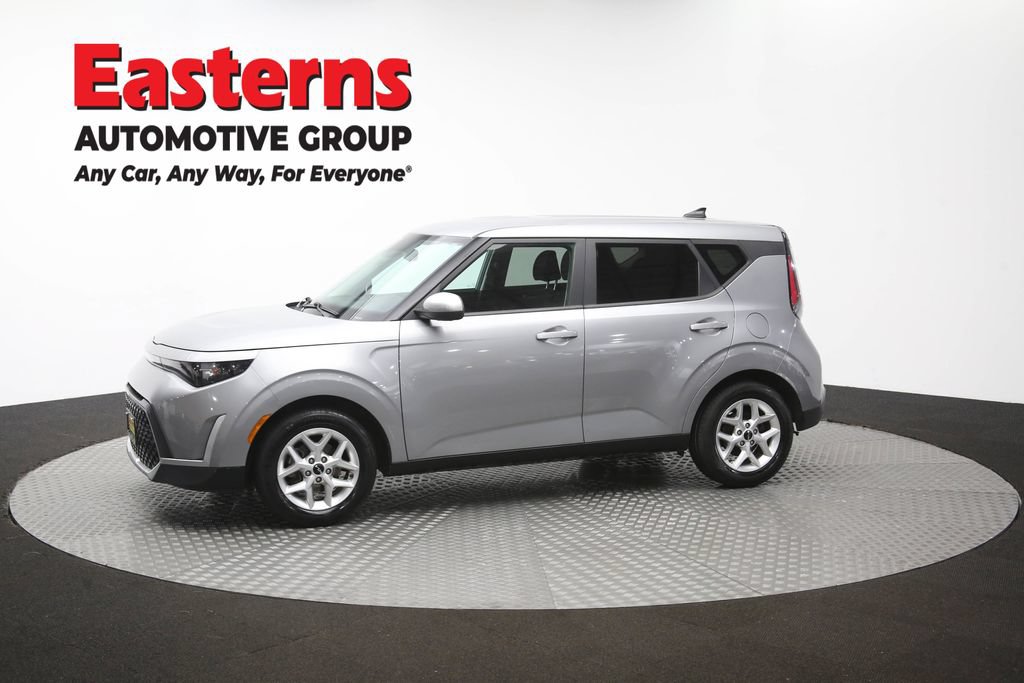 Used 2023 Kia Soul LX w/ Option Group 015 FWD image 58