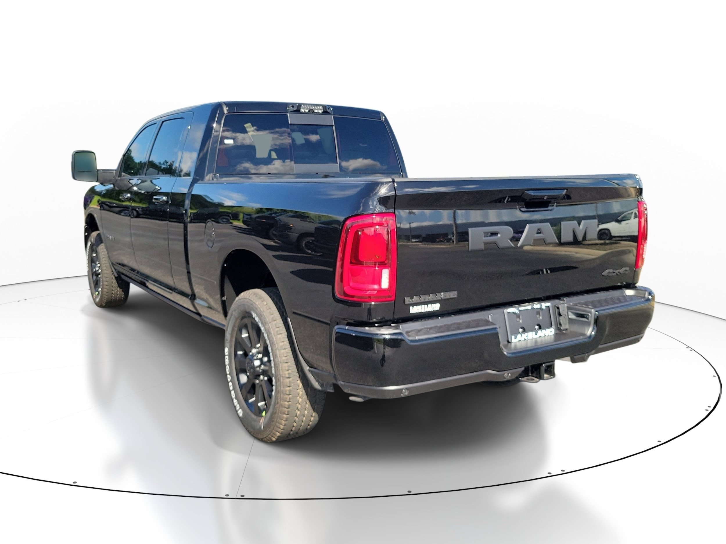 New 2027 RAM 3500 Laramie AWD/4WD image 3