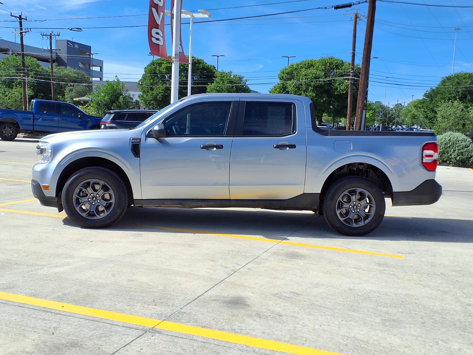 Used 2024 Ford Maverick XLT FWD image 8