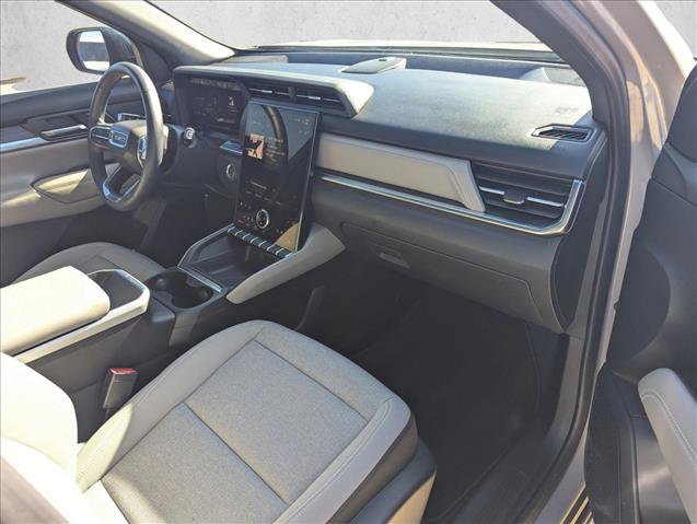 Used 2025 GMC Terrain Elevation image 19