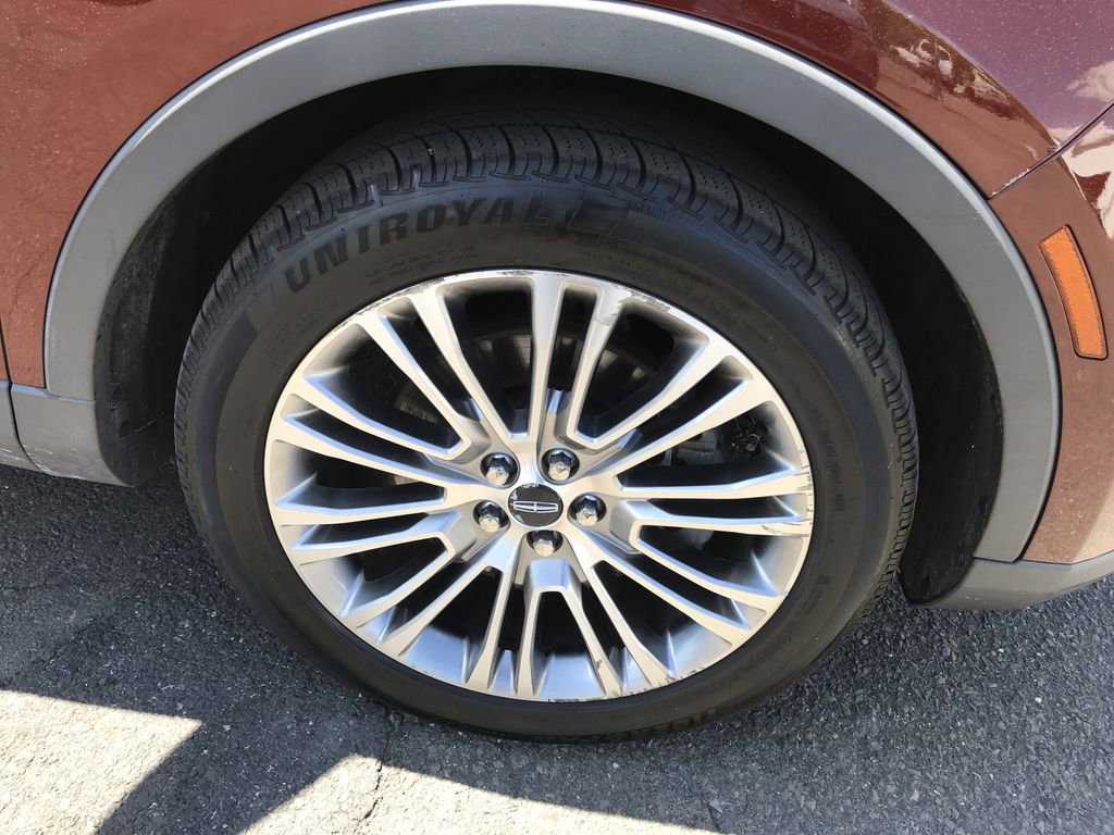Used 2016 Lincoln MKX Reserve w/ Climate Package AWD/4WD image 33