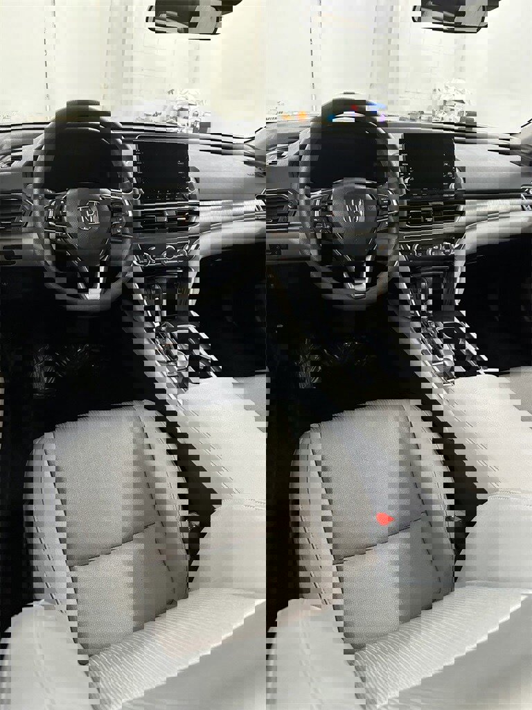 Used 2019 Honda Accord LX image 22