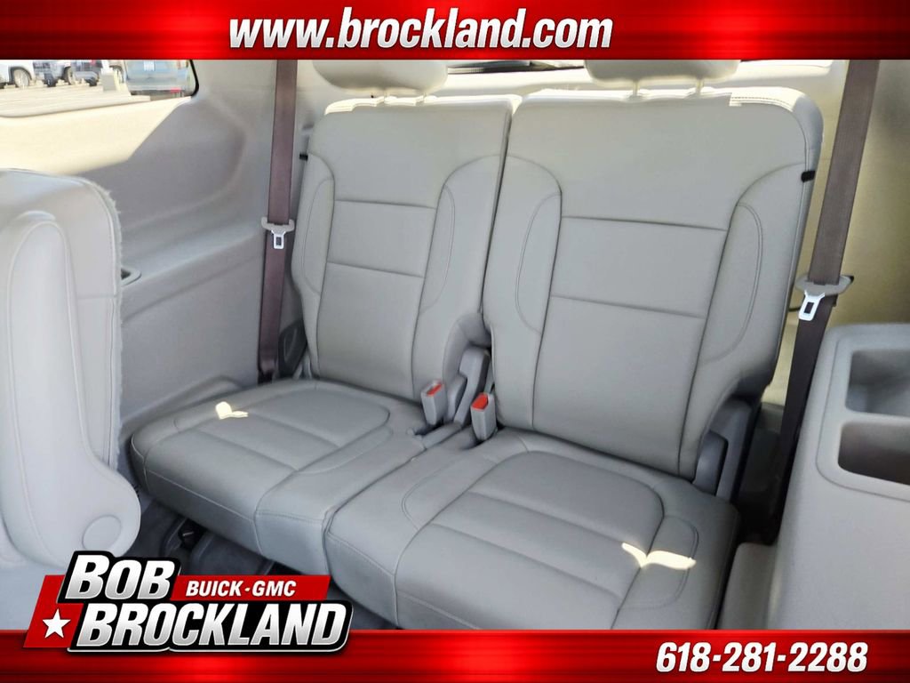 Used 2017 GMC Acadia SLT FWD image 14
