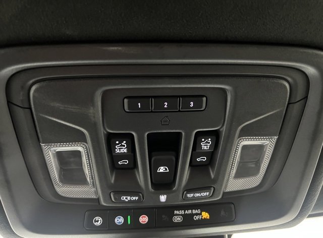 Used 2025 GMC Sierra 2500 AT4X w/ AT4X AEV Edition image 34