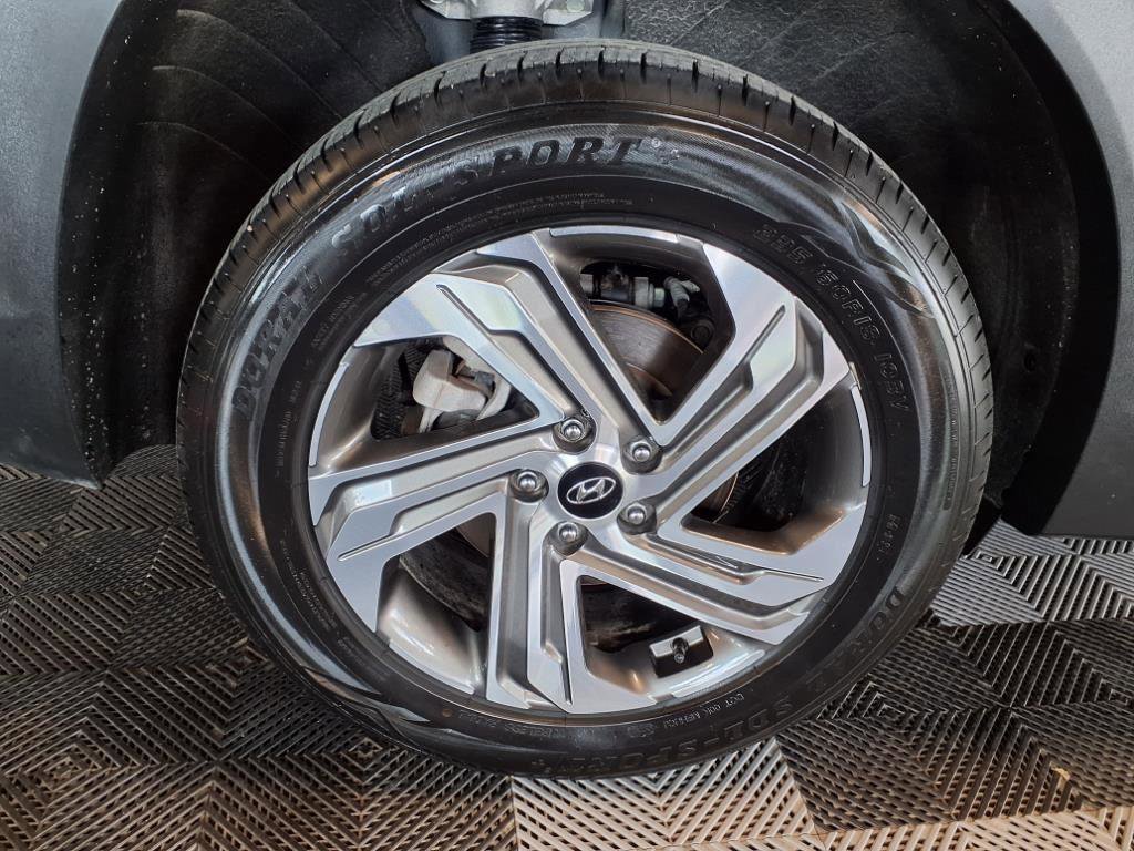 Used 2023 Hyundai Santa Fe SEL image 9