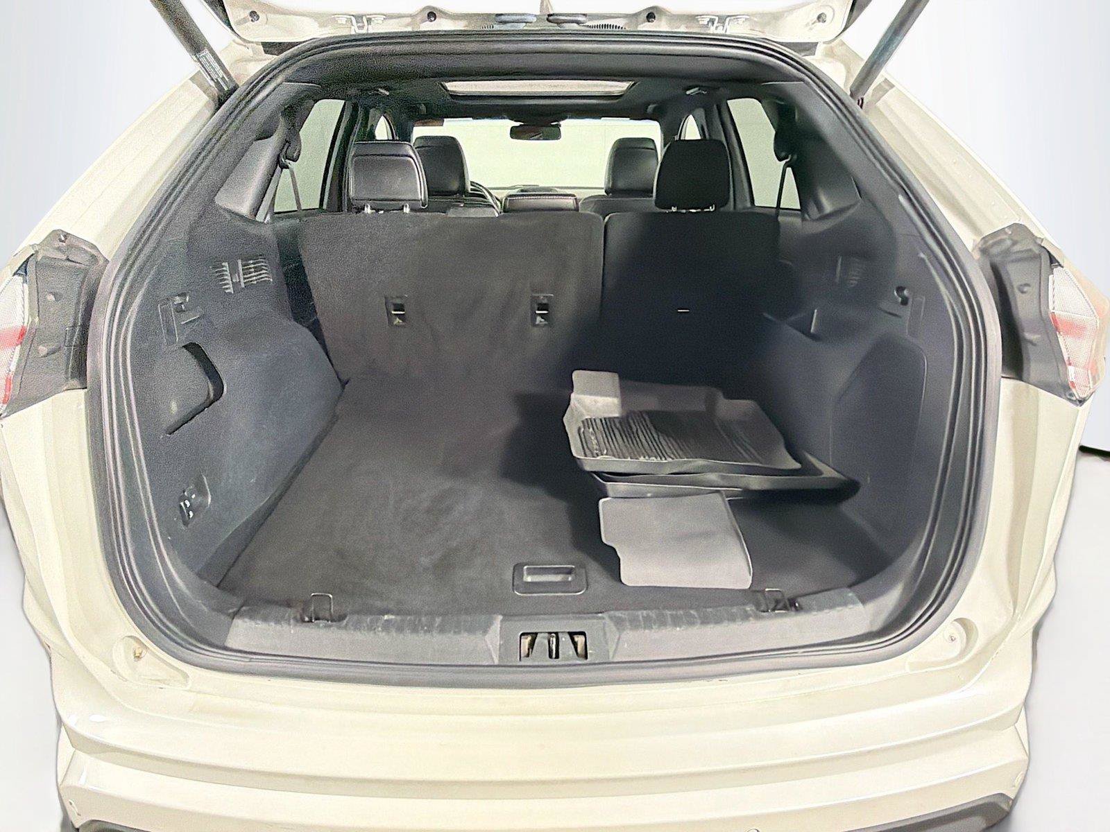 Used 2020 Ford Edge ST w/ Equipment Group 401A AWD/4WD image 14
