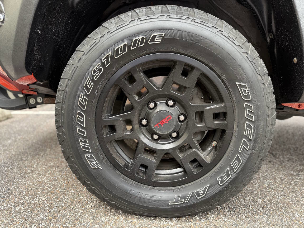 Used 2017 Toyota Tacoma SR5 image 28