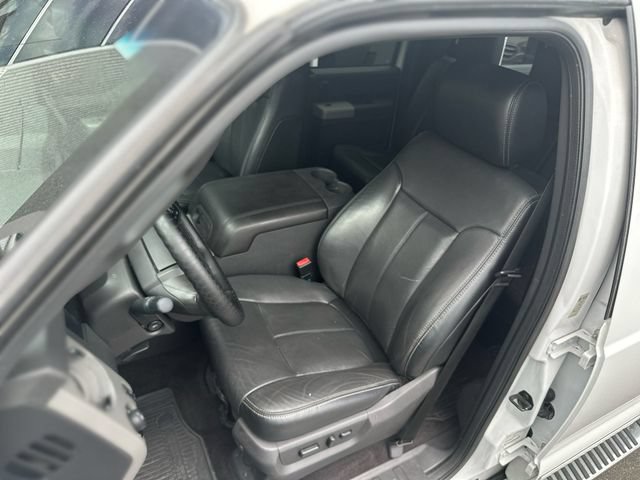Used 2016 Ford F250 Lariat w/ Lariat Ultimate Package AWD/4WD image 12