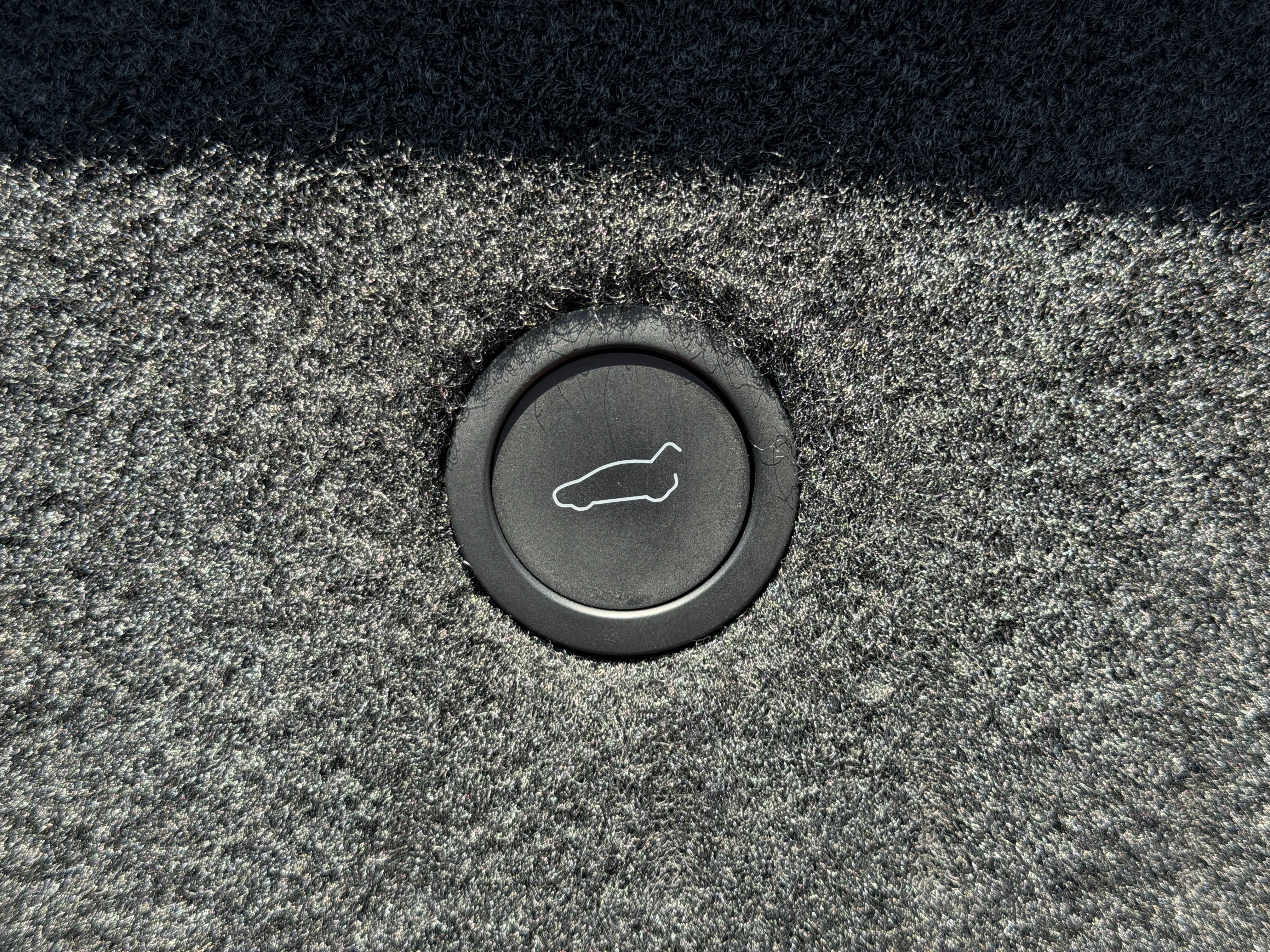 Used 2022 Tesla Model S Plaid image 14