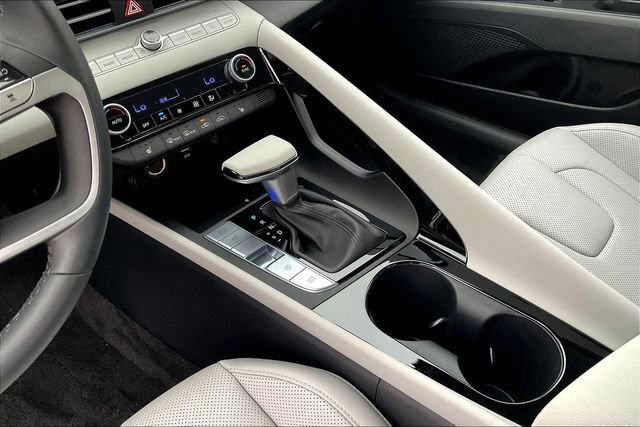 New 2026 Hyundai Elantra Limited image 8