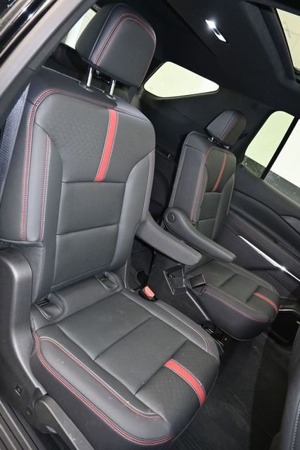 Used 2024 Chevrolet Traverse RS w/ LPO, Floor Liner Package image 31