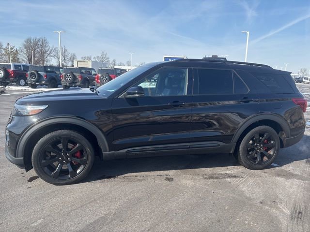 Certified 2023 Ford Explorer ST w/ Equipment Group 401A image 3