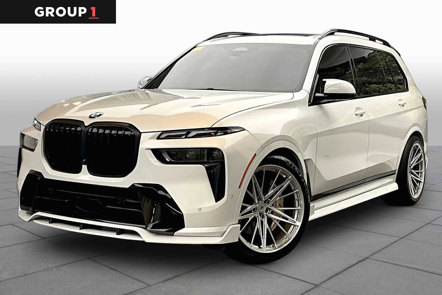 Used 2024 BMW X7 xDrive40i w/ M Sport Package image 1