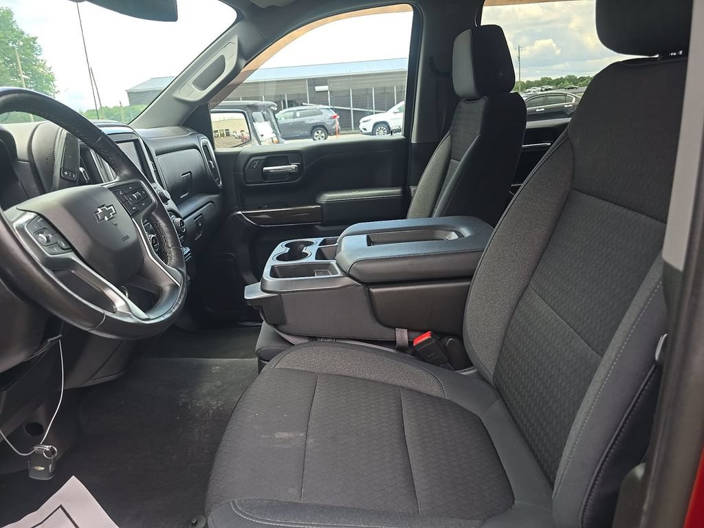 Used 2020 Chevrolet Silverado 1500 RST AWD/4WD image 3
