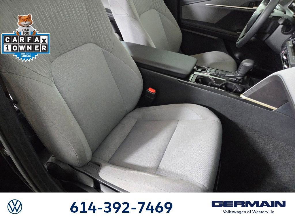 Used 2025 Toyota Camry LE w/ Convenience Package image 24