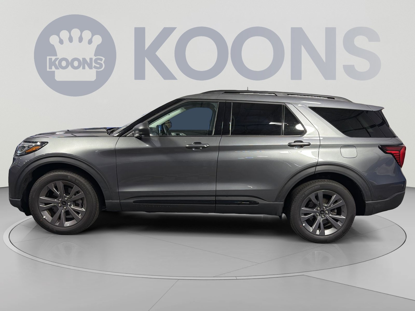 New 2026 Ford Explorer Active w/ Active Comfort Package AWD/4WD image 2