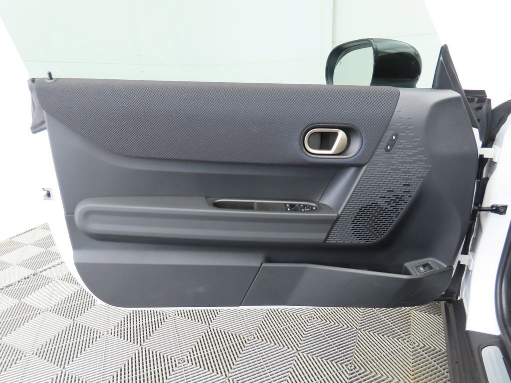 Used 2026 MINI Cooper 2-Door Hardtop image 25