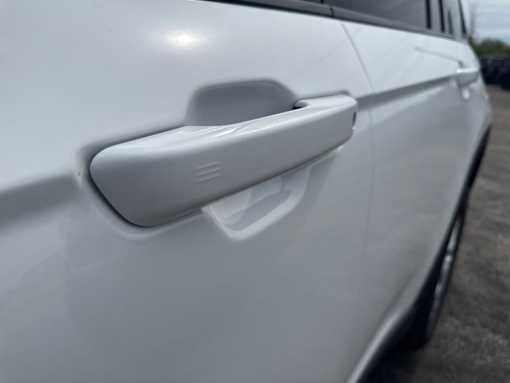 New 2026 Jeep Grand Cherokee Laredo X AWD/4WD image 9