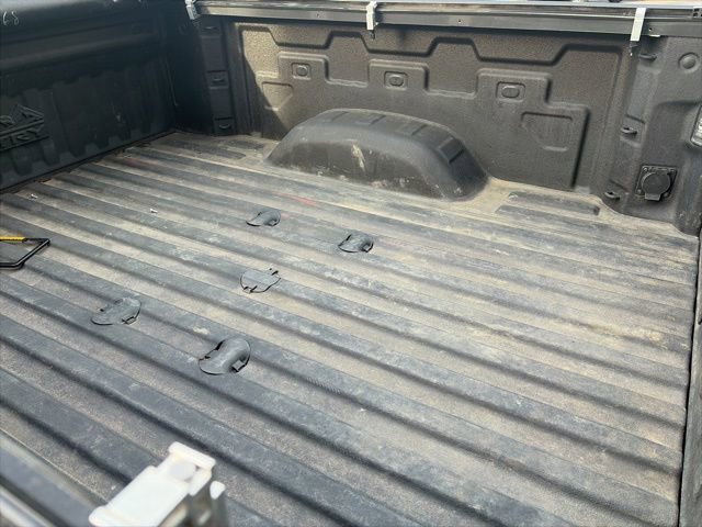 Used 2020 Chevrolet Silverado 3500 High Country w/ LPO, Dark Essentials Package image 34