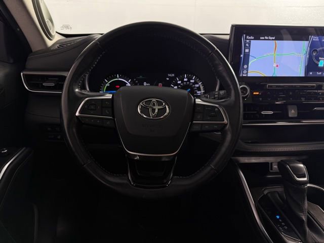 Used 2020 Toyota Highlander Platinum image 46
