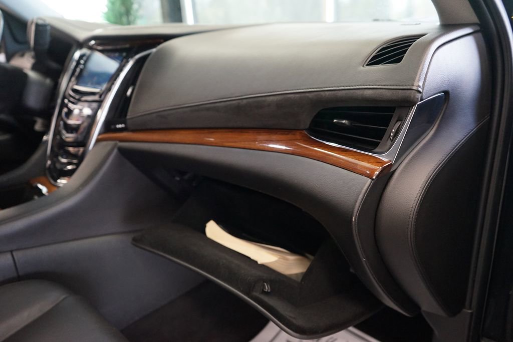 Used 2015 Cadillac Escalade Premium AWD/4WD image 52