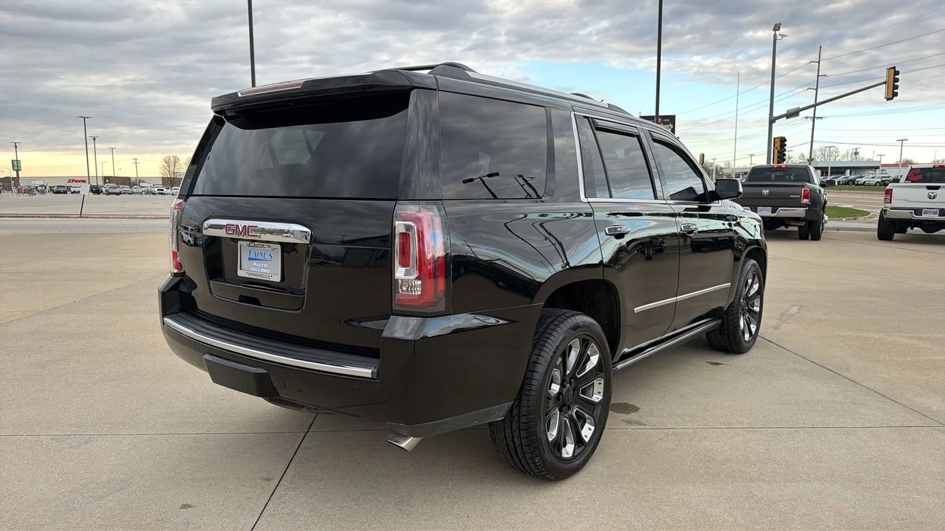 Used 2019 GMC Yukon Denali w/ Denali Ultimate Package image 21