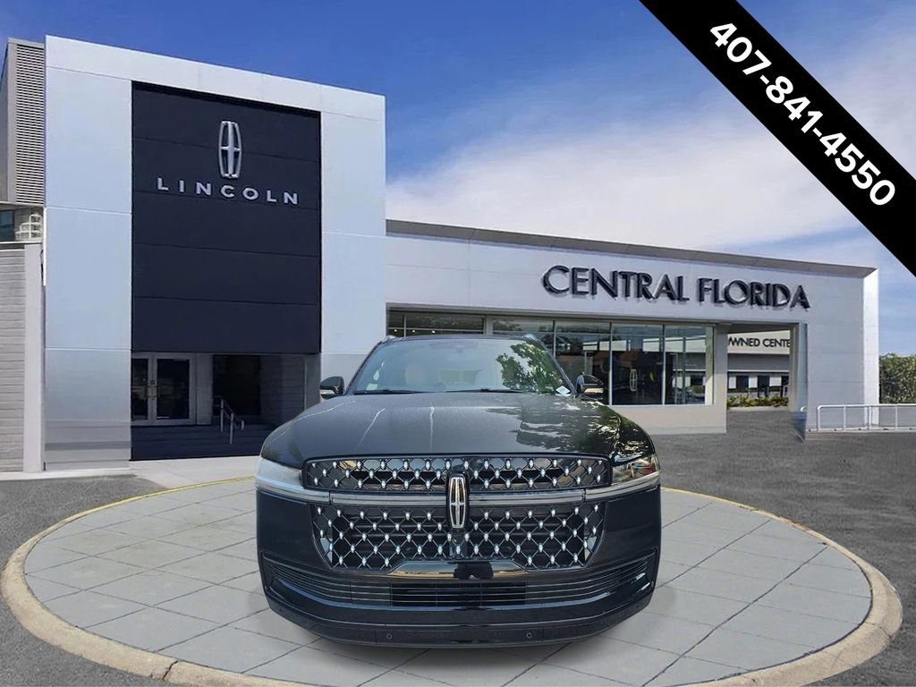New 2026 Lincoln Navigator Black Label AWD/4WD image 2
