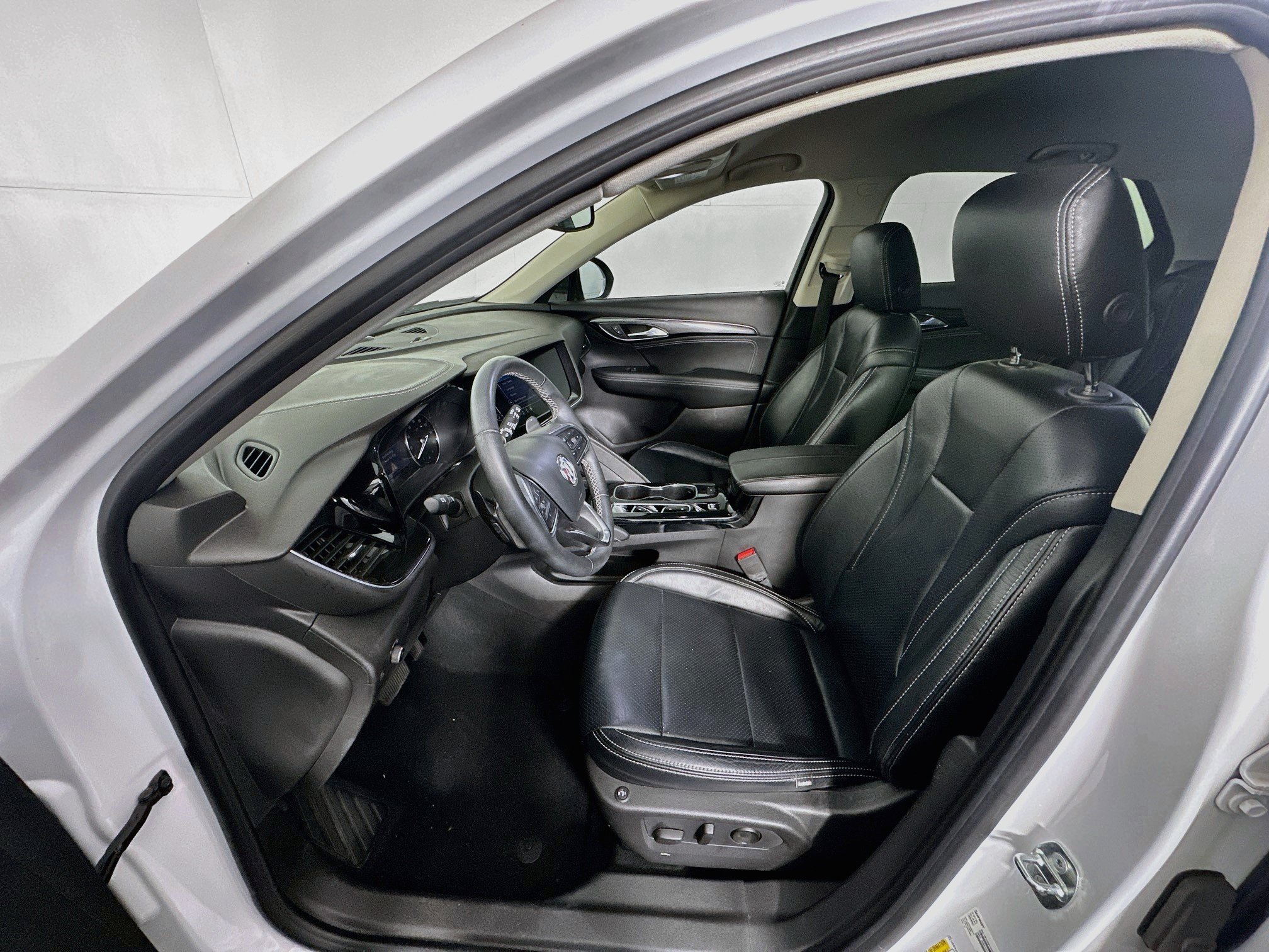 Used 2021 Buick Envision Preferred w/ Sport Touring Package FWD image 13