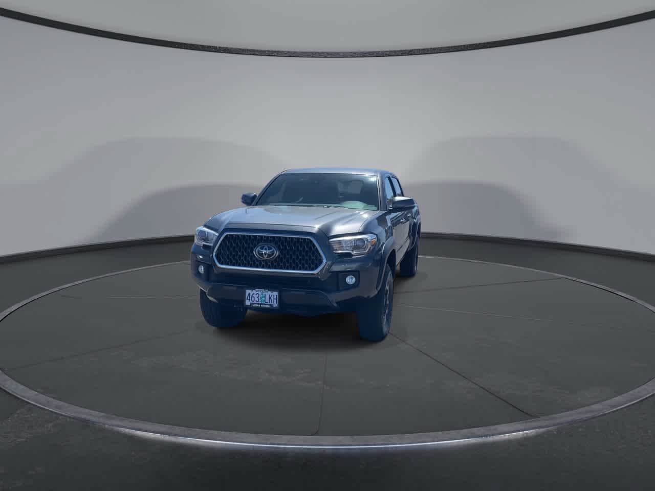 Certified 2019 Toyota Tacoma TRD Off-Road w/ Technology Package AWD/4WD image 4