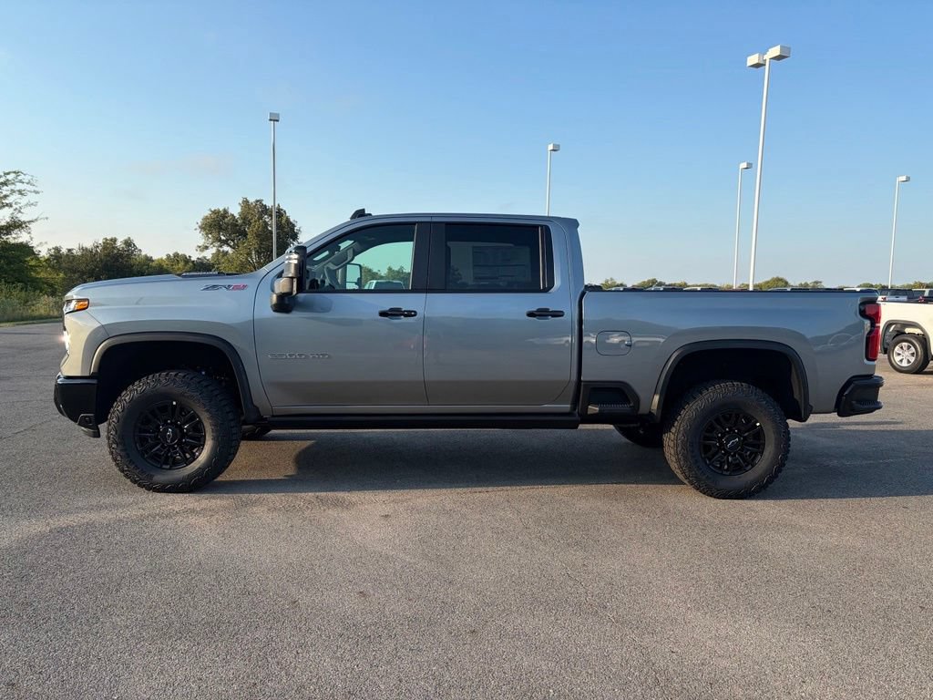 New 2026 Chevrolet Silverado 2500 ZR2 AWD/4WD image 2