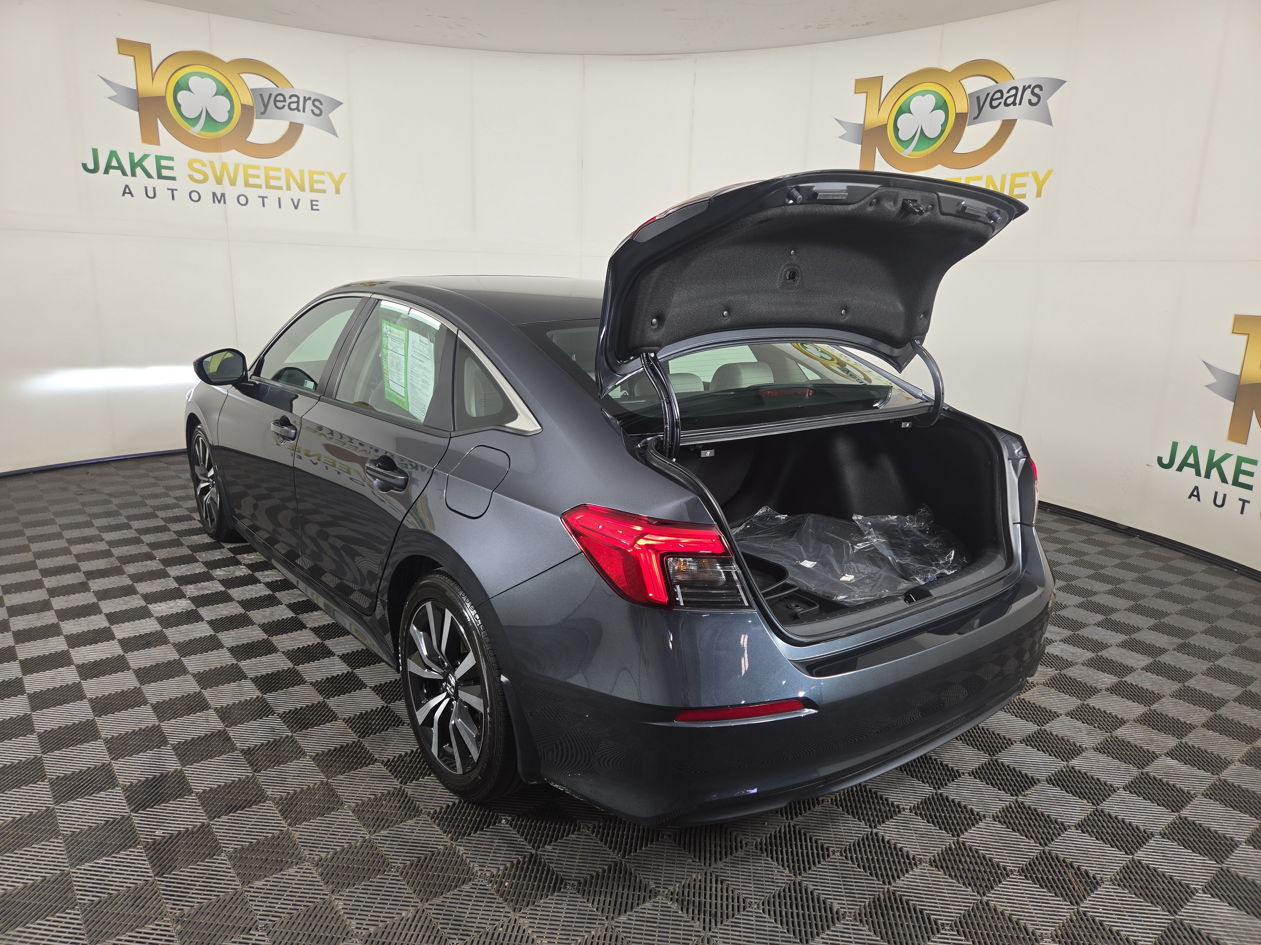 Used 2024 Honda Civic EX image 32